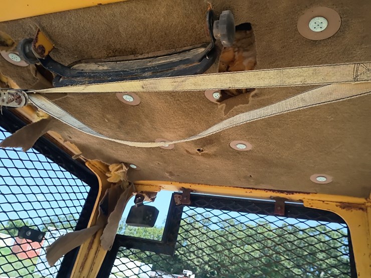 caterpillar-d4c-image-22