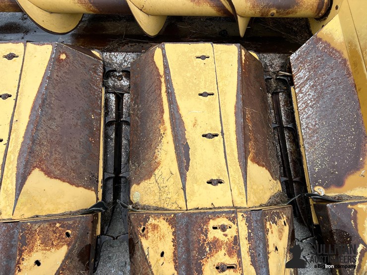 new-holland-974-image-10
