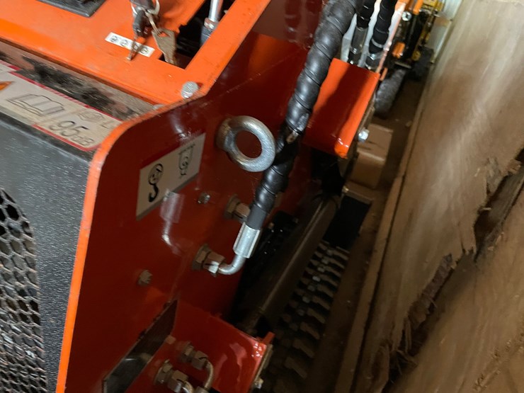 #9728-•-future-mini-skid-steer-loader-image-4