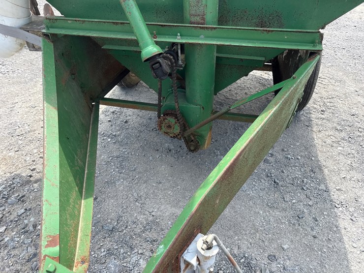 john-deere-100-image-2