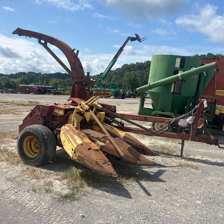 NEW HOLLAND 782
