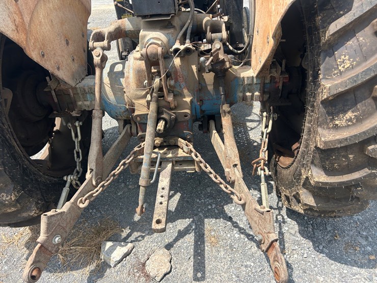 ford-5000-image-8