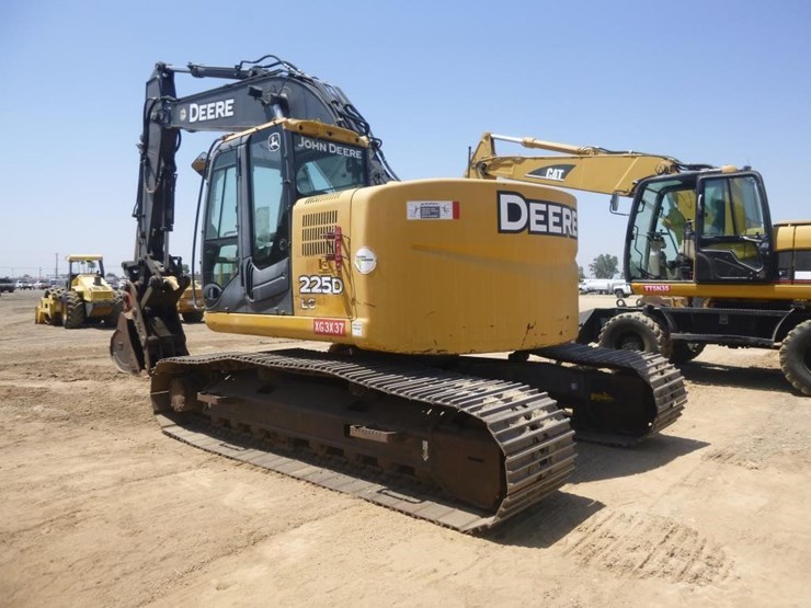 2011-deere-225d-lc-image-5