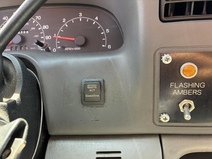 2001-ford-f450-image-31