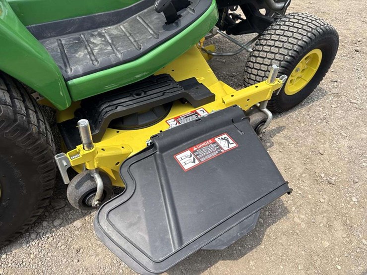 john-deere-x750-image-13