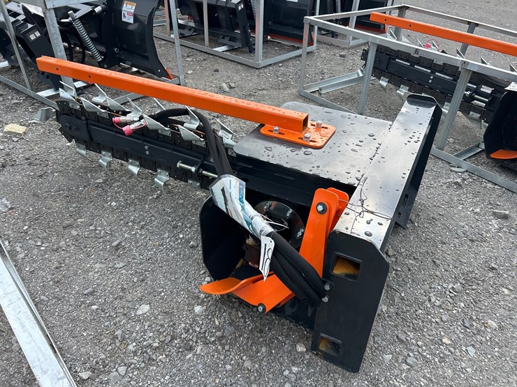 #18-•-wolverine-skid-steer-trencher-image-3