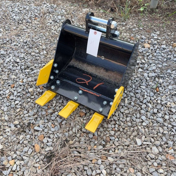 Mini Excavator Bucket, 18"