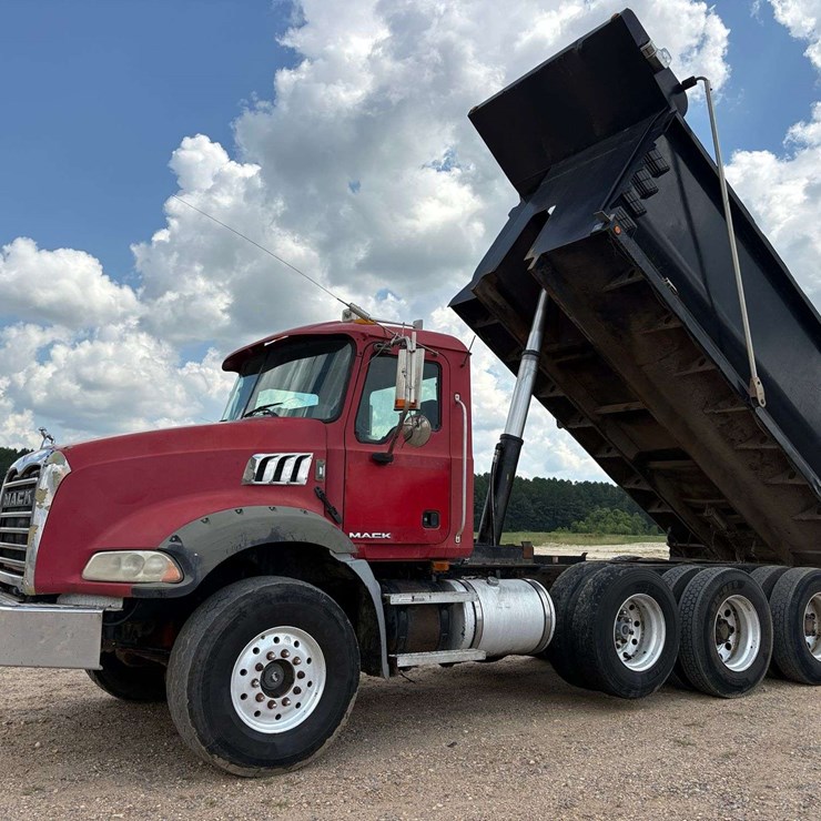 2007 MACK GRANITE CTP713