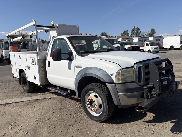 2006-ford-f450-image-2