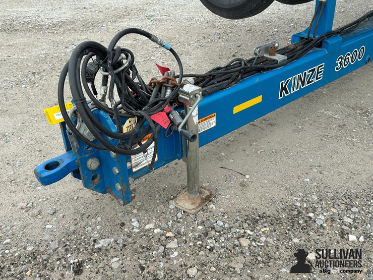 2008-kinze-3600-image-9