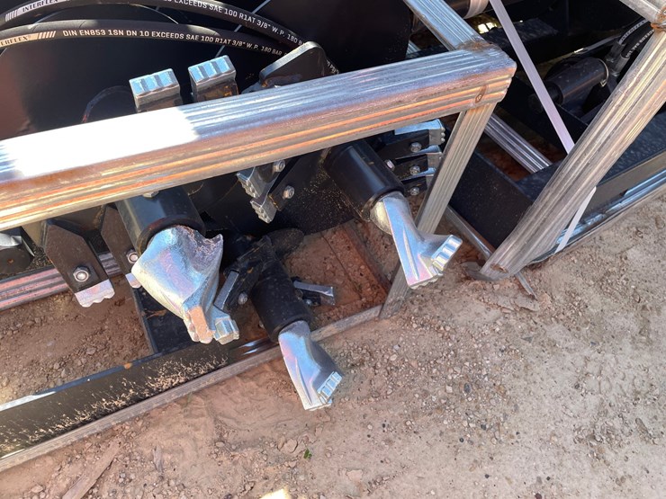 #2103-•-jct-skid-steer-mounted-hydraulic-auger-attachment-with-bits-image-9
