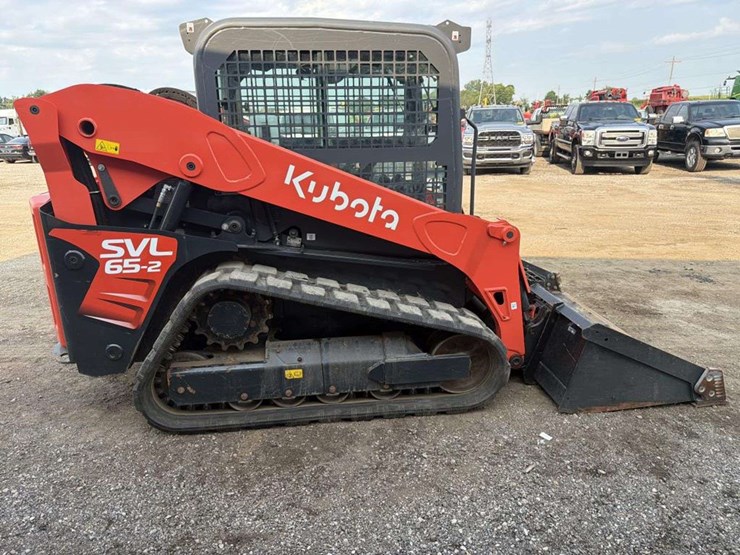 kubota-svl65-2-image-6