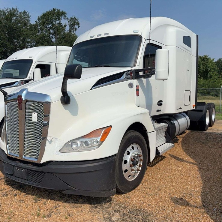 2022 KENWORTH T680