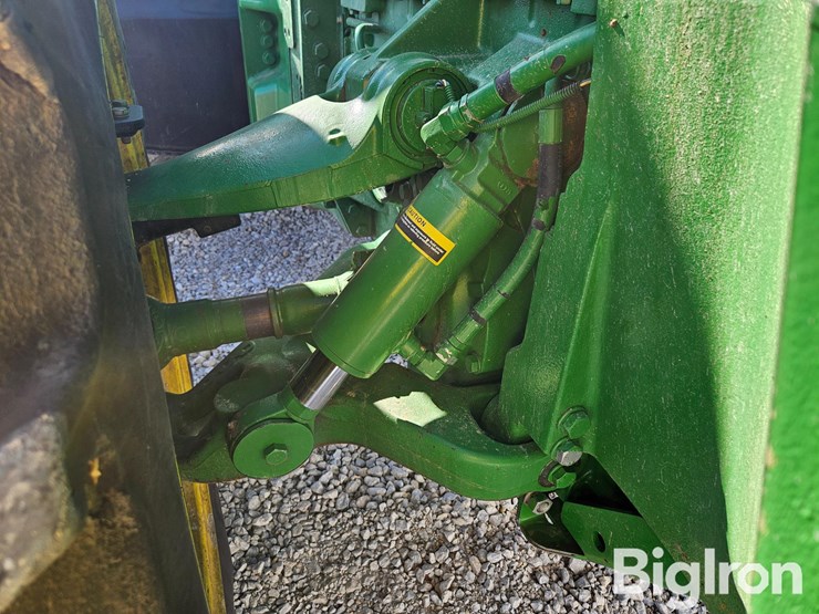 2010-john-deere-8295r-image-15