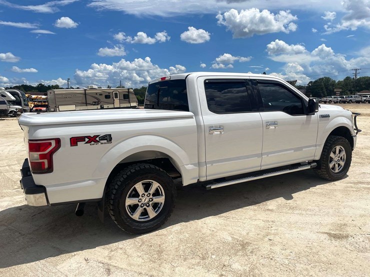 2019-ford-f150-xlt-image-3
