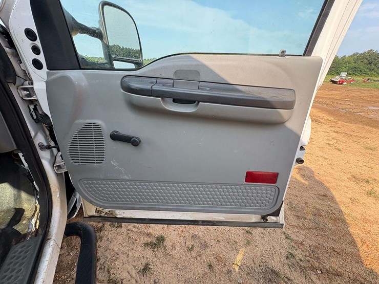2007-ford-f250-image-25