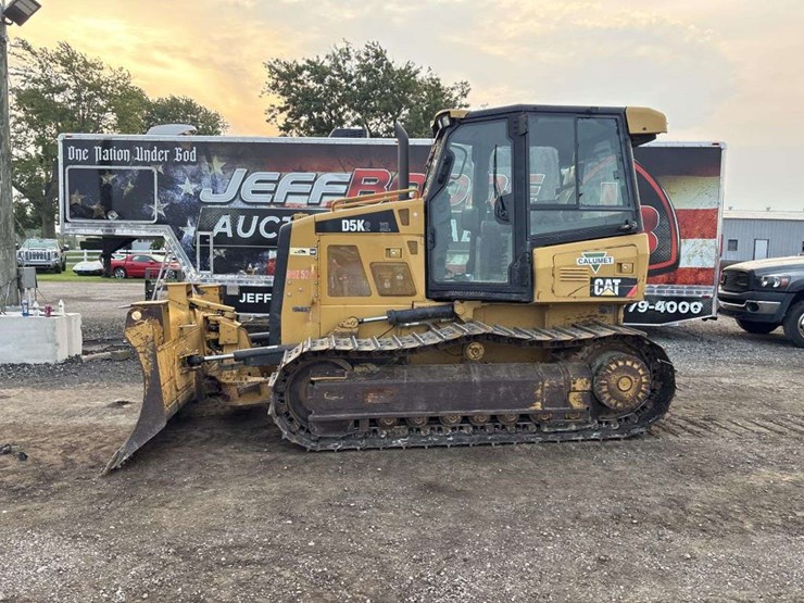 caterpillar-d5k2-xl-image-2