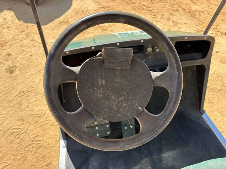 ez-go-2-seater-gas-golf-cart-image-8