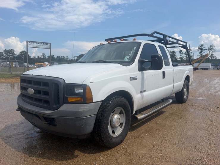 2005-ford-f250-image-2