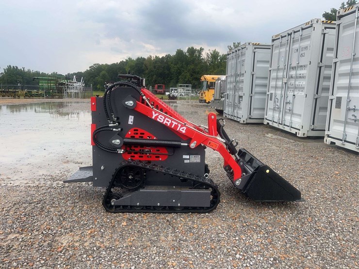 agt-skid-steer-loader-image-2