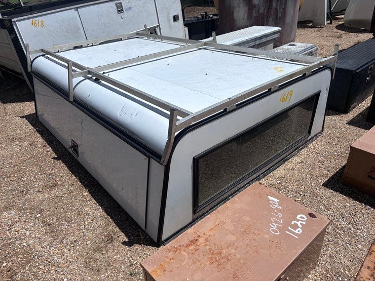 #1619-•-camper-shell-for-pickup-truck-image-4