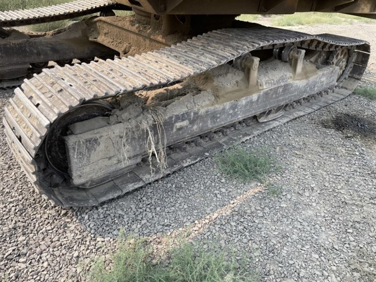 caterpillar-225-image-9