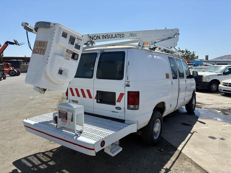 2005-ford-e350-sd-image-3