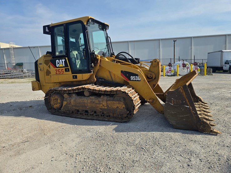 caterpillar-953d-image-20