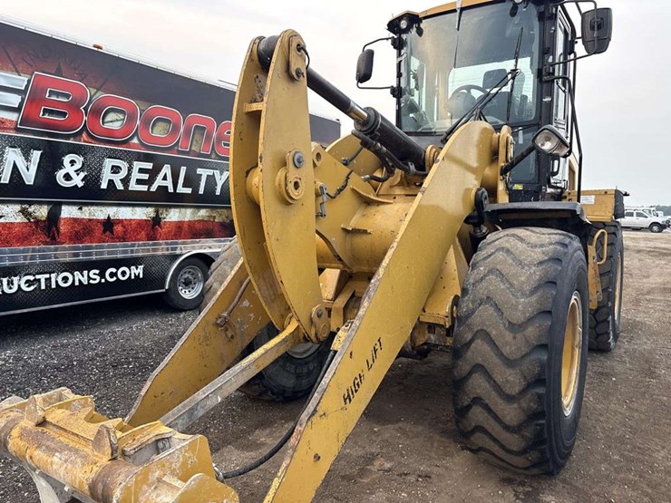 caterpillar-930k-image-7