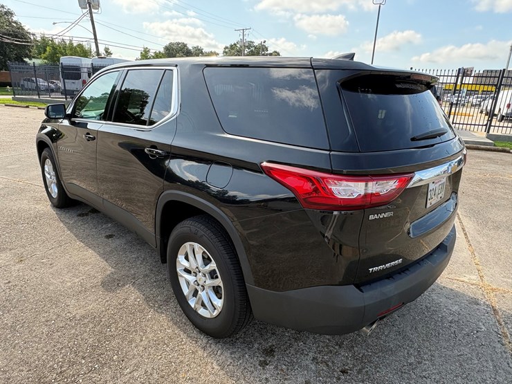 2020-chevrolet-traverse-image-12