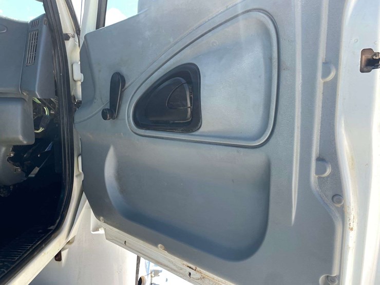 2006-international-durastar-4400-image-20