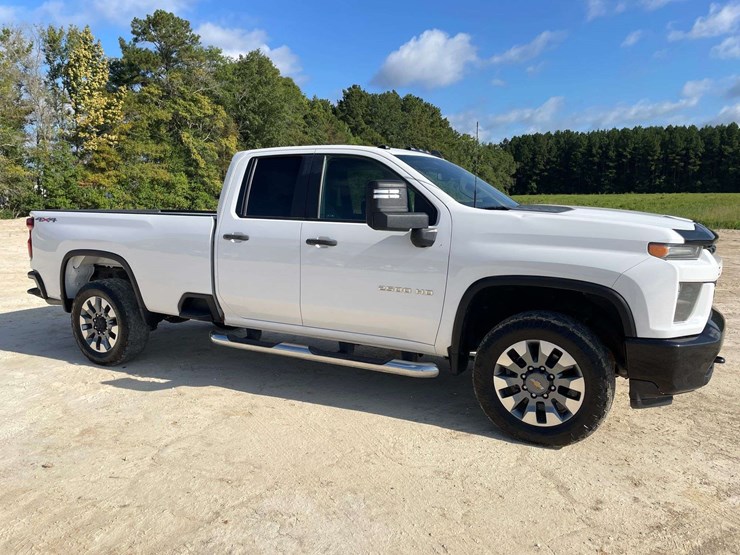 2023chevrolet-silverado-2500-4-door-crew-cab-4x4-pickup-truck-(176,756-miles)-image-4