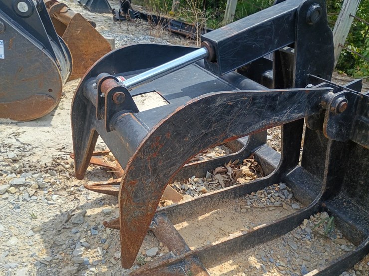 #24622-•-blue-diamond-rock-grapple-bucket-image-10