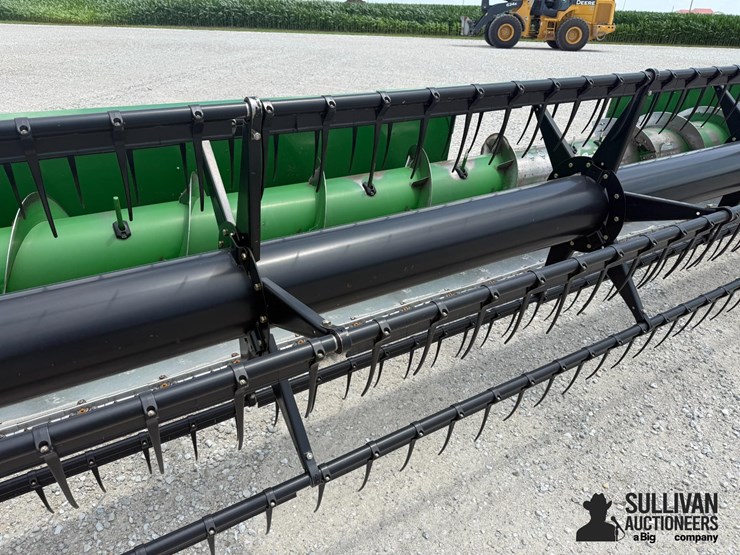 2014-john-deere-630f-image-11