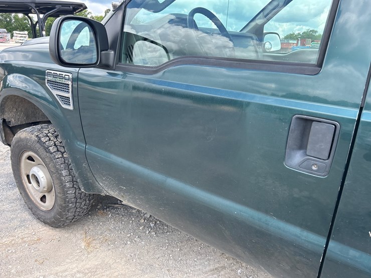 2008-ford-f250-image-9