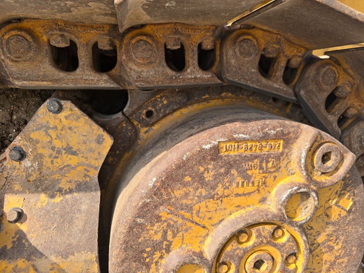 caterpillar-953d-image-43