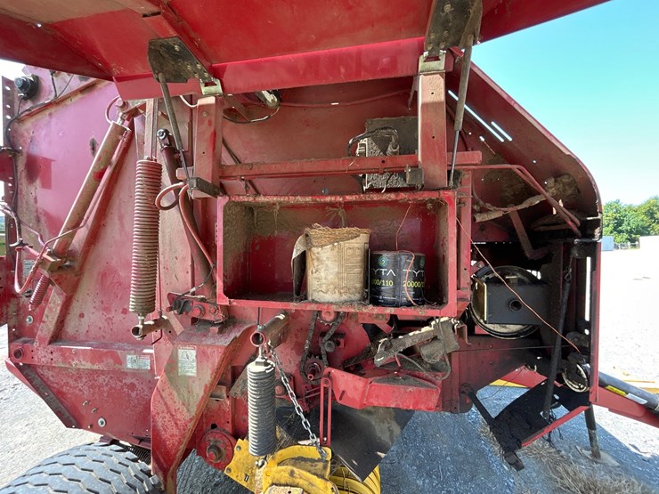 new-holland-br7090-image-14