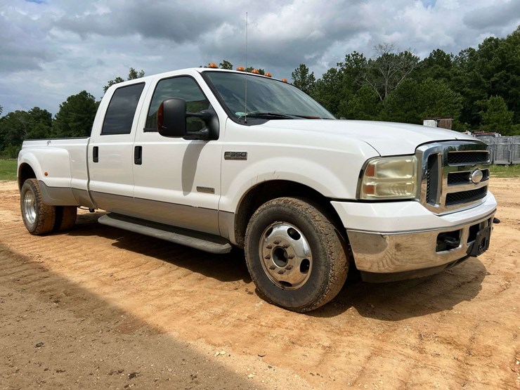 2005-ford-f350-image-4