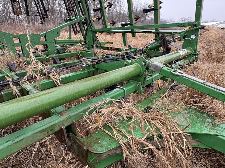 2007-john-deere-2210-image-6