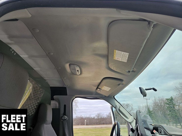 2010-ford-cargo-image-29