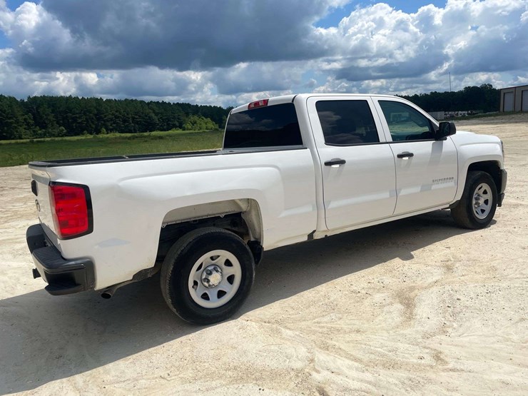 2018-chevrolet-silverado-1500-image-3