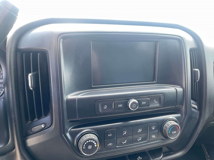 2018-chevrolet-silverado-1500-image-13