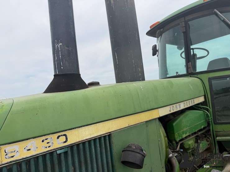 john-deere-8430-image-11