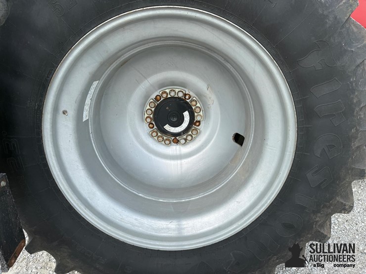 2016-case-ih-8240-image-11