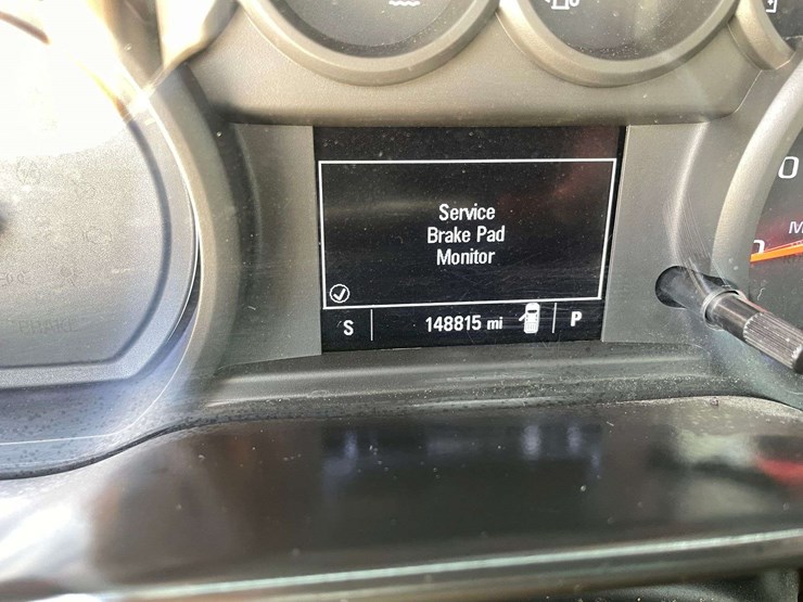 2020-chevrolet-silverado-3500-image-28
