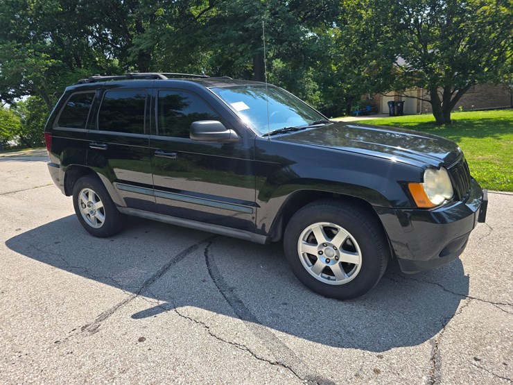 2009-jeep-grand-cherokee-image-17