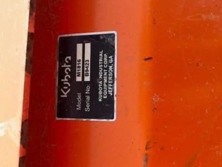 2015-kubota-m5-111d-image-17