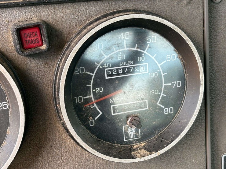 2008-kenworth-t300-image-15