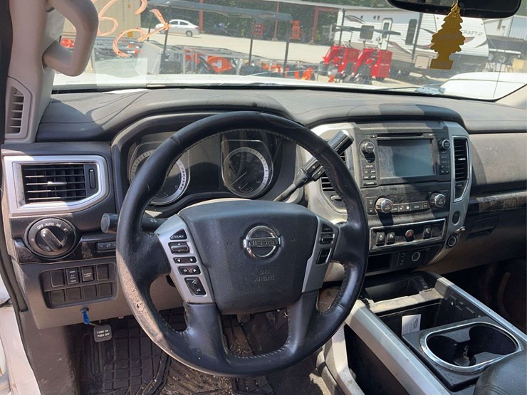 2018-nissan-titan-image-12