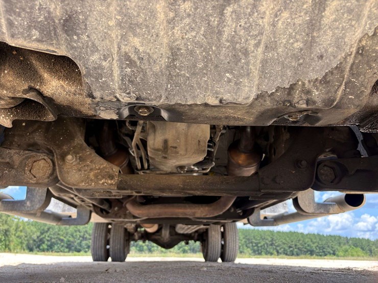 2021-chevrolet-3500hd-image-9